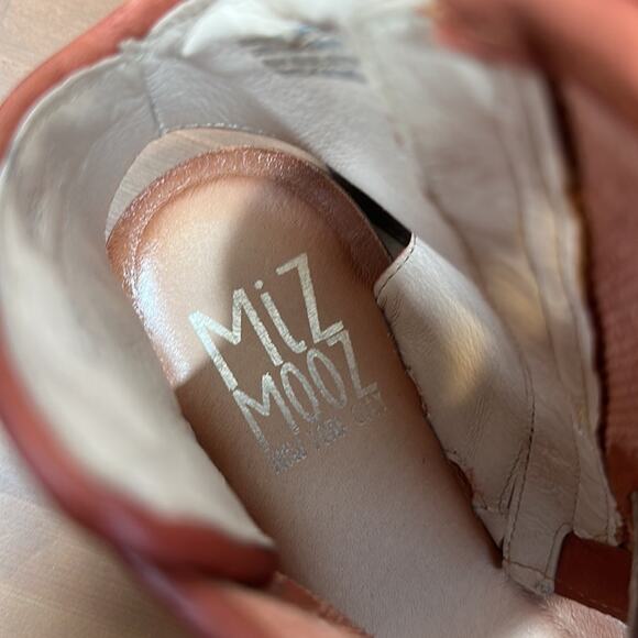Miz Mooz Forge Leather Wide Width Sandals Size 40W - Picture 8 of 12